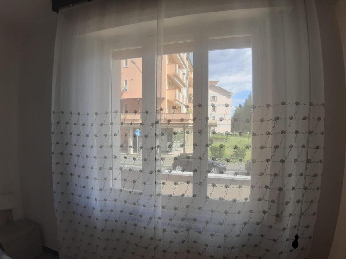 Appartamento Centrale Fino A 8 Posti Letto Pontremoli Ngoại thất bức ảnh