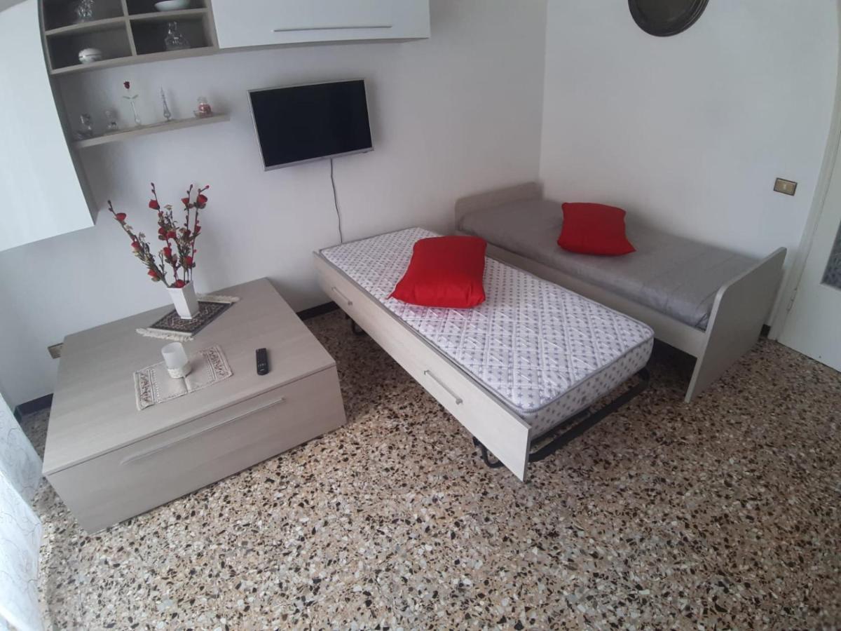 Appartamento Centrale Fino A 8 Posti Letto Pontremoli Ngoại thất bức ảnh